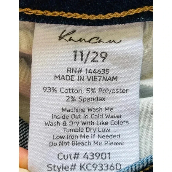 KanCan Quinn Mid Rise Ankle Flare Jeans Raw/Split/Frayed hem size 29 - Picture 9 of 11